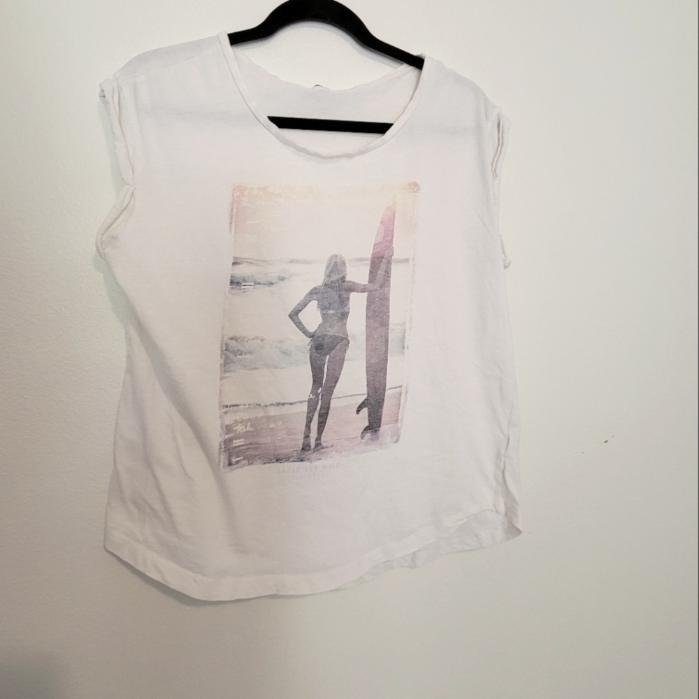 Surf girl T shirt cotton on